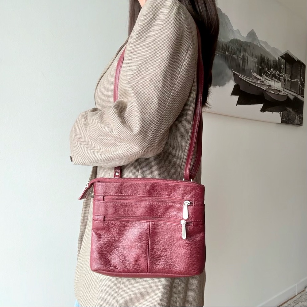Vintage bentley burgundy minimalist shoulder crossbody bag preppy goth red